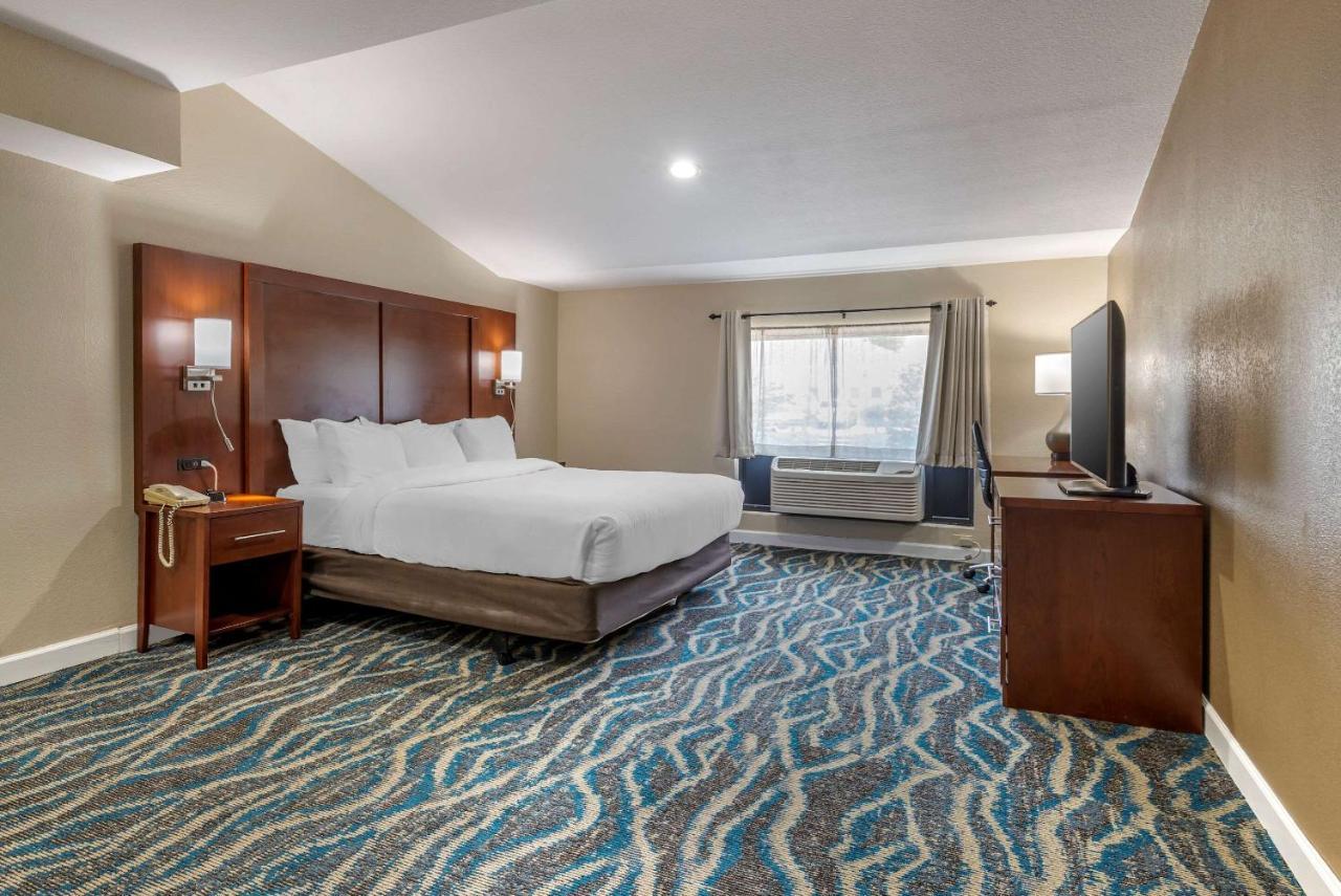 Comfort East-blue Ridge Pkwy Access Inn 3*